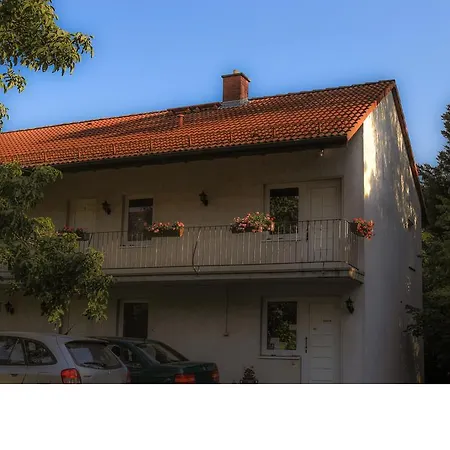 فندق Landhaus Fleischhauer 2*