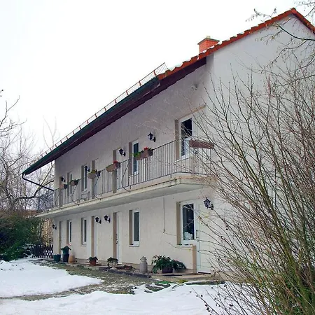 فندق Landhaus Fleischhauer 2*