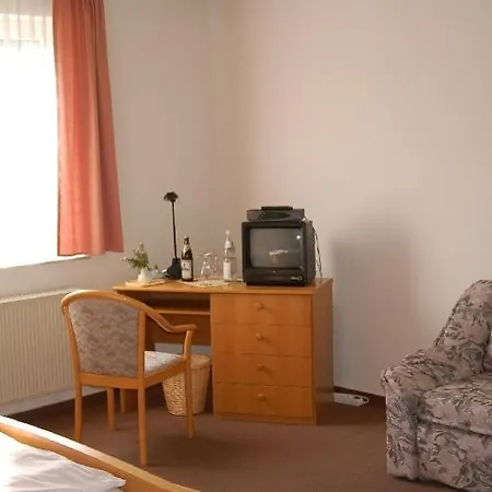 فندق Landhaus Fleischhauer 2*